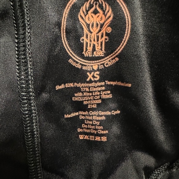 We Are HAH Gloves Off One Piece Swimsuit/Bodysuit, Size XS (v) - Picture 6 of 10